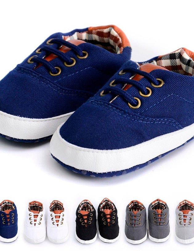 Solid color casual lace shoes